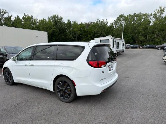 2020 Chrysler Pacifica Touring