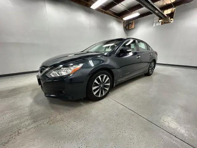 2016 Nissan Altima 2.5 SV for sale in RHINELANDER, WI