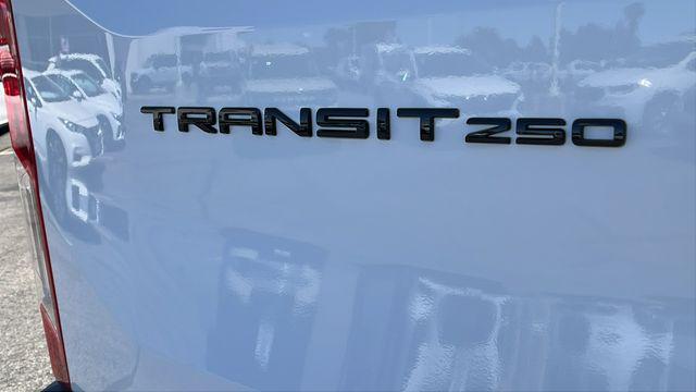 2026 Ford Transit Cargo Van Base