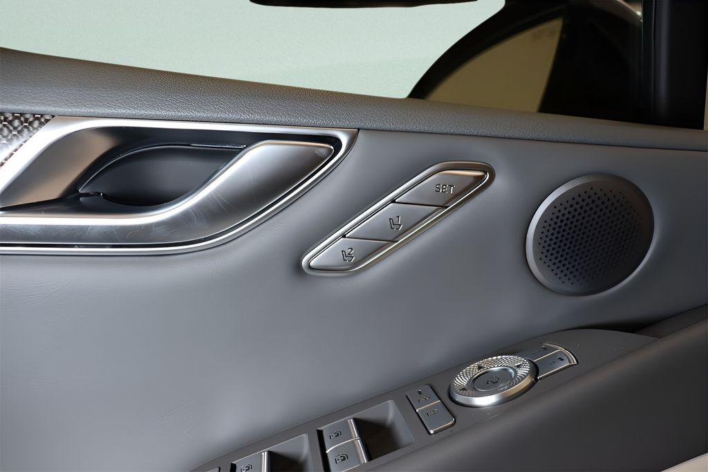 2025 GENESIS G80 Sport Prestige - Photo 10