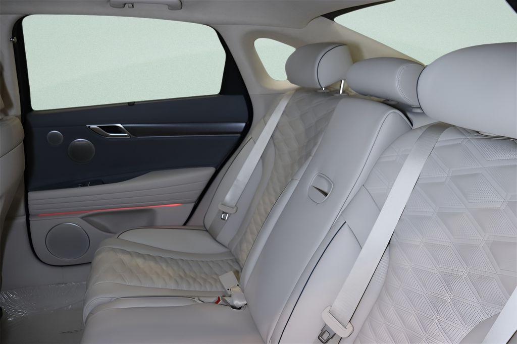 2025 GENESIS G80 Sport Prestige - Photo 11