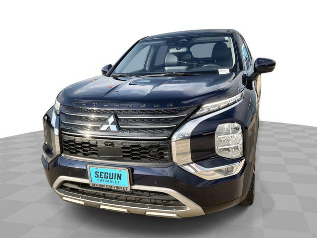 2024 Mitsubishi Outlander SE 2WD's photo