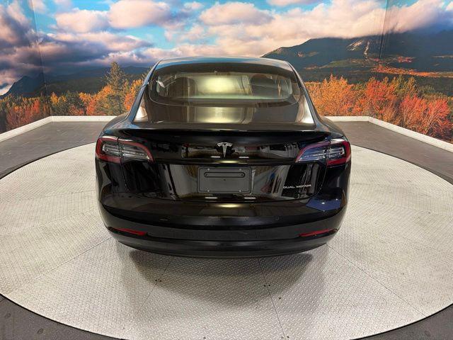 2022 Tesla Model 3 Long Range Dual Motor All-Wheel Drive