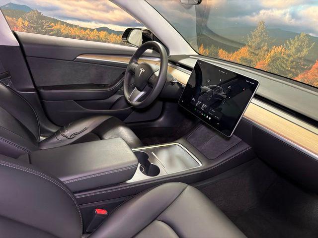 2022 Tesla Model 3 Long Range Dual Motor All-Wheel Drive