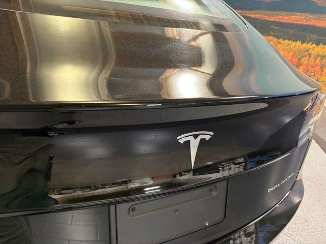 2022 Tesla Model 3 Long Range Dual Motor All-Wheel Drive