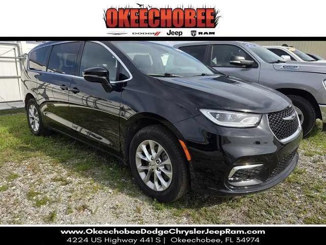 2025 Chrysler Pacifica Select for sale in Okeechobee, FL