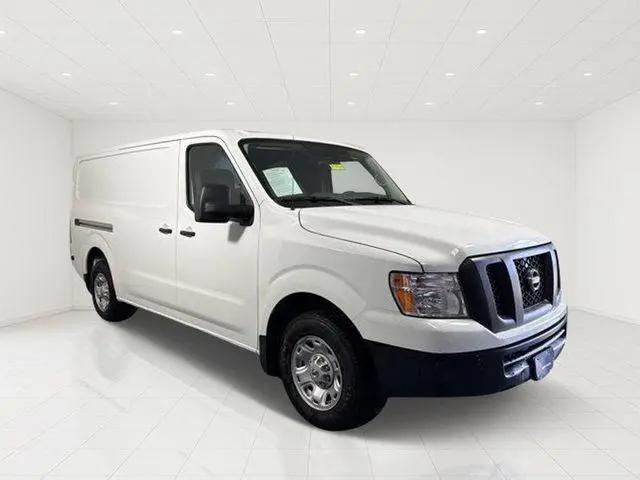 2020 Nissan 2500 SV Standard Roof V6 for sale in Shakopee, MN