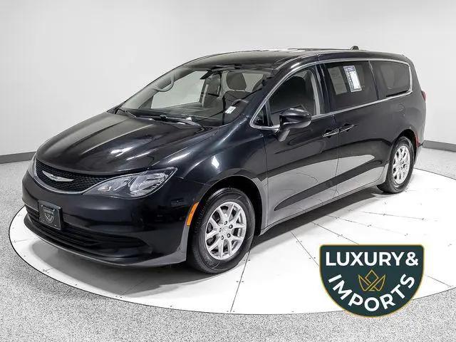 2020 Chrysler Voyager LX for sale in Leavenworth, KS