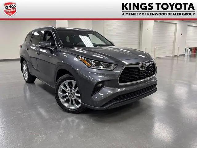 2023 Toyota Highlander Limited for sale in Cincinnati, OH
