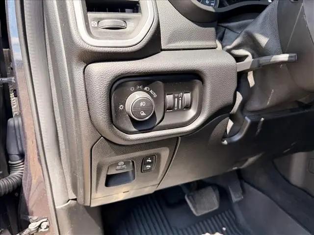 2020 Ram 1500 Laramie Crew Cab 4x4 5'7" Box