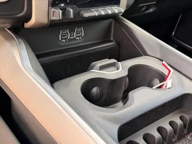 2020 Ram 1500 Laramie Crew Cab 4x4 5'7" Box