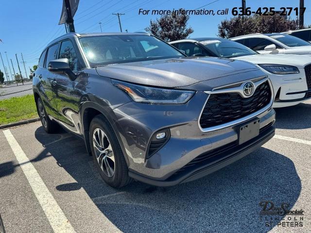 2021 Toyota Highlander XLE for sale in Saint Peters, MO
