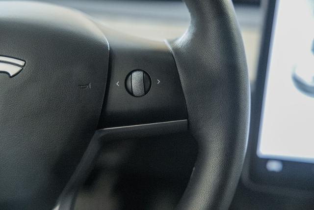 2021 Tesla Model 3 Standard Range Plus Rear-Wheel Drive