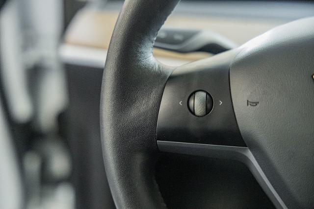 2021 Tesla Model 3 Standard Range Plus Rear-Wheel Drive