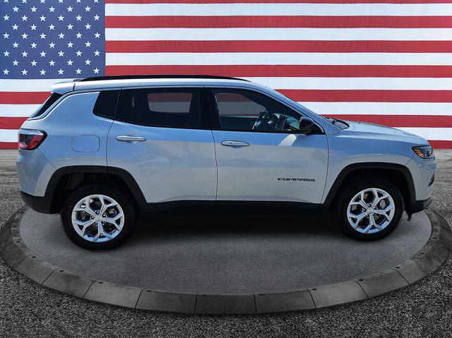 2024 Jeep Compass Latitude 4x4 2024 Jeep Compass Latitude 4x4