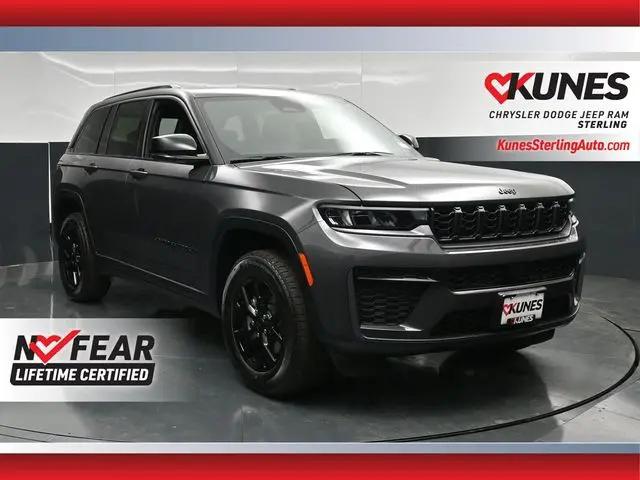 2026 Jeep Grand Cherokee Altitude 4x4 for sale in Sterling, IL