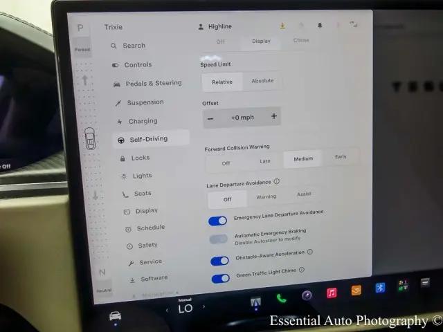 2023 Tesla Model X Plaid Tri Motor All-Wheel Drive