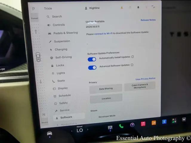 2023 Tesla Model X Plaid Tri Motor All-Wheel Drive