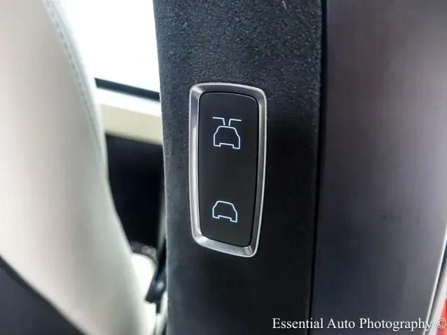 2023 Tesla Model X Plaid Tri Motor All-Wheel Drive
