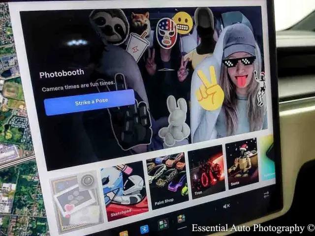 2023 Tesla Model X Plaid Tri Motor All-Wheel Drive