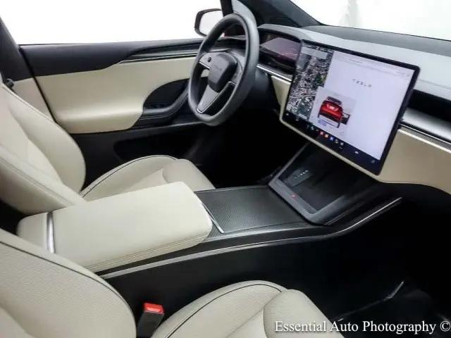 2023 Tesla Model X Plaid Tri Motor All-Wheel Drive
