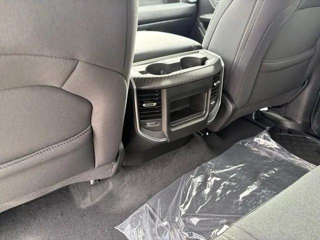 2026 Ram 1500 Express Crew Cab 4x4 57 Box