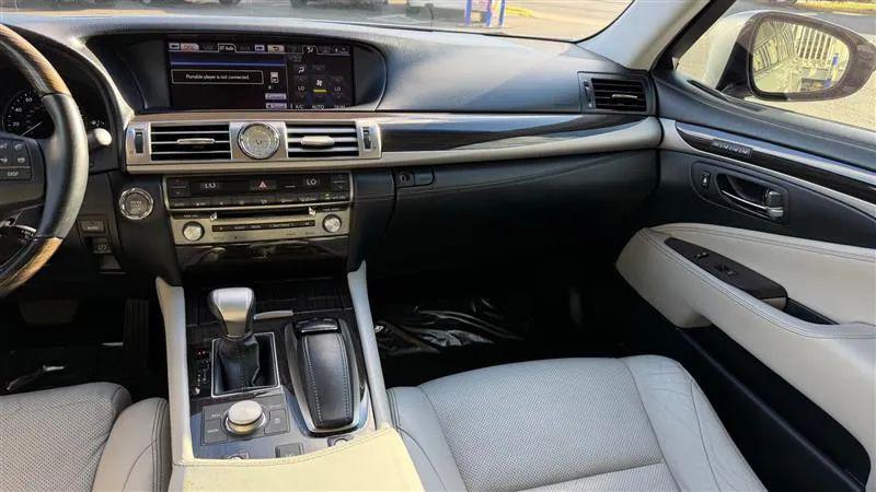 2013 Lexus LS 460 460