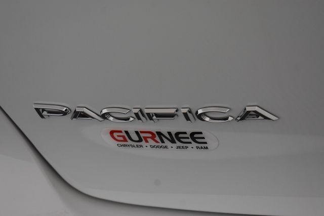 2027 Chrysler Pacifica LX