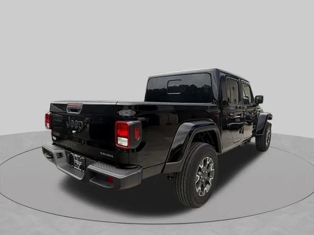 2026 Jeep Gladiator GLADIATOR SAHARA 4X4