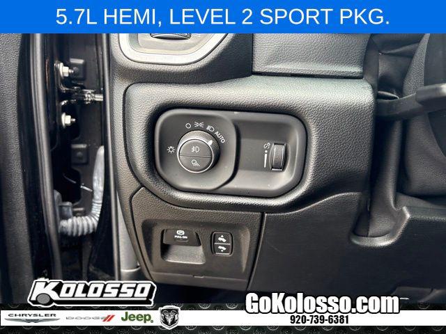 2020 Ram 1500 Big Horn Crew Cab 4x4 5'7" Box