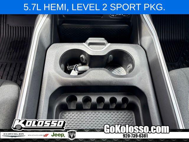 2020 Ram 1500 Big Horn Crew Cab 4x4 5'7" Box