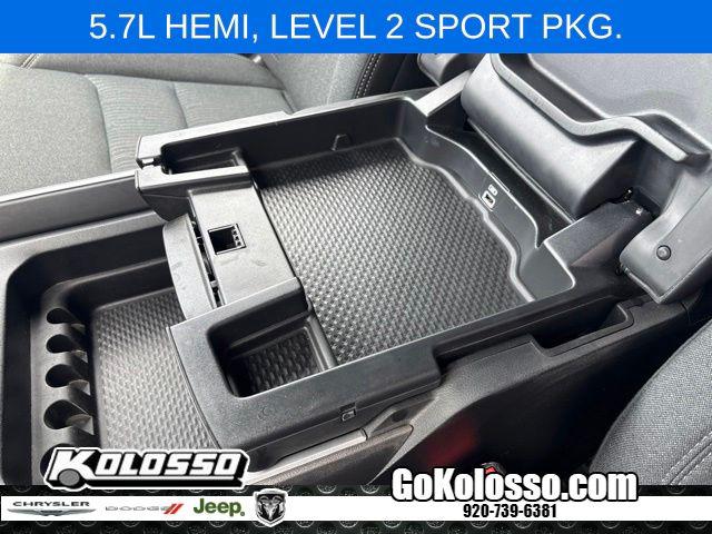 2020 Ram 1500 Big Horn Crew Cab 4x4 5'7" Box