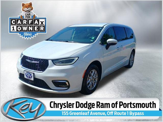 2023 Chrysler Pacifica Touring L for sale in Portsmouth, NH