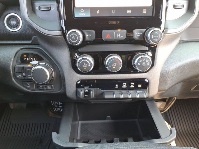 2026 Ram 1500 Warlock Crew Cab 4x4 5'7" Box