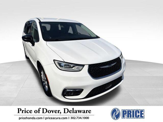 2024 Chrysler Pacifica Touring L for sale in Dover, DE