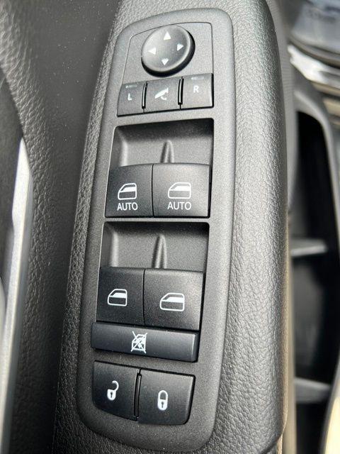 2023 Ram 1500 Big Horn Crew Cab 4x4 57 Box