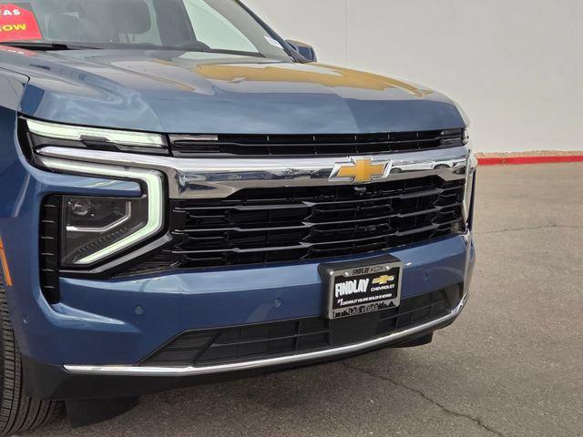 2025 Chevrolet Suburban LS - Photo 8