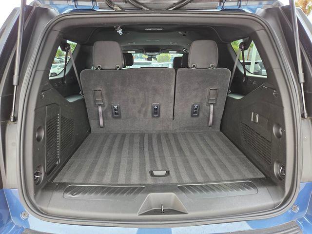 2025 Chevrolet Suburban LS - Photo 21