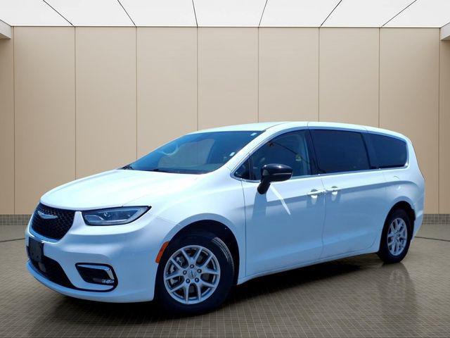 2024 Chrysler Pacifica Touring L for sale in BRISTOL, TN