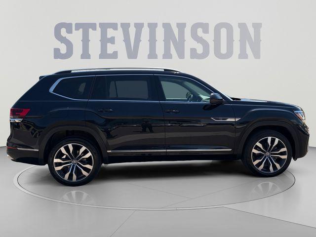 2022 Volkswagen Atlas 3.6L V6 SEL Premium R-Line