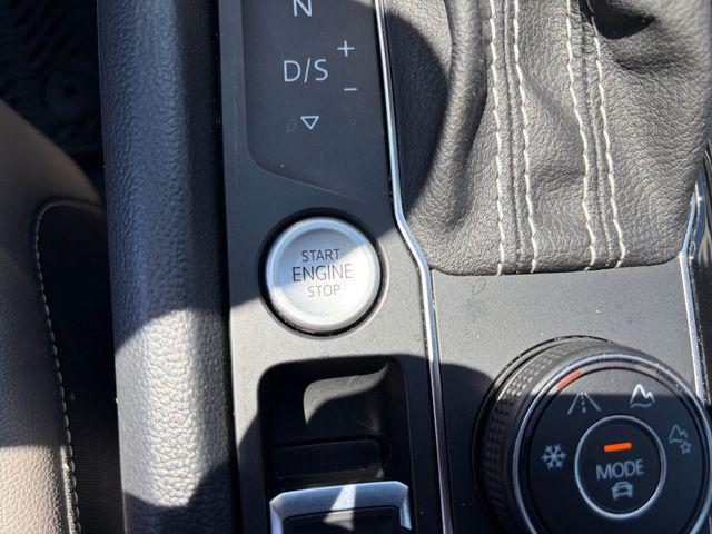 2022 Volkswagen Atlas 3.6L V6 SEL Premium R-Line