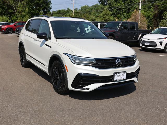 2022 Volkswagen Tiguan 2.0T SE R-Line Black for sale in FISHKILL, NY