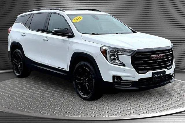 2022 GMC Terrain AWD SLT for sale in Raynham, MA