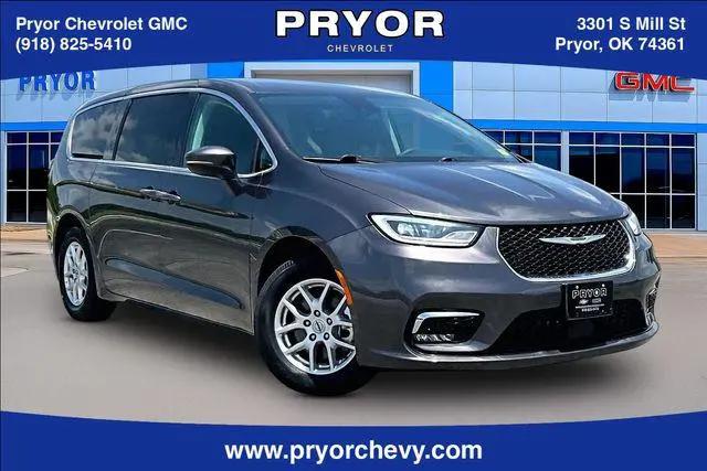 2023 Chrysler Pacifica Touring L for sale in Pryor, OK