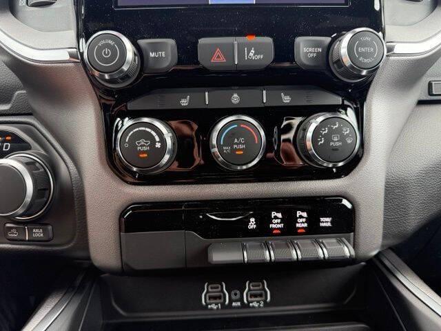 2026 Ram 1500 Big Horn Crew Cab 4x4 5'7" Box