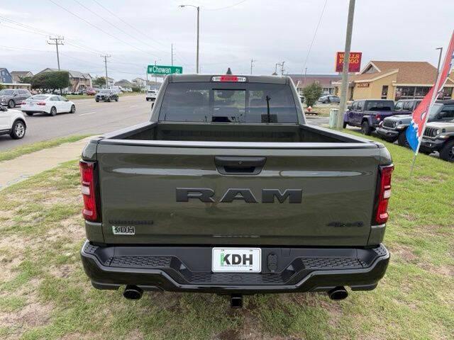 2026 Ram 1500 Big Horn Crew Cab 4x4 5'7" Box