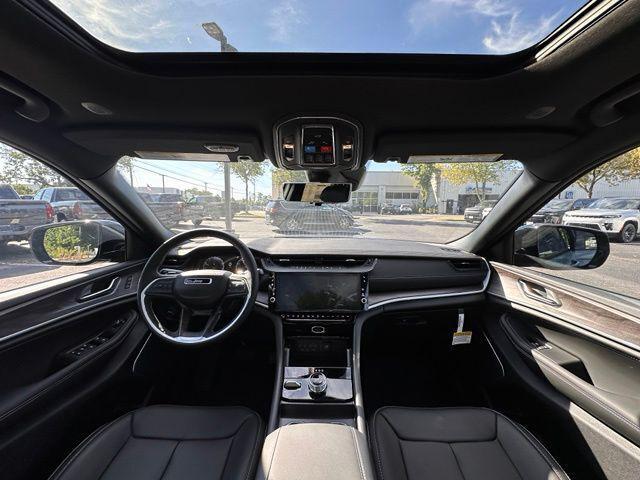 2027 Jeep Grand Cherokee Limited Reserve 2027 Jeep Grand Cherokee Limited Reserve