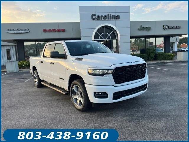 2026 RAM 1500 RAM 1500 EXPRESS CREW CAB 4X2 57 BOX