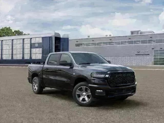2026 RAM Ram 1500 RAM 1500 EXPRESS CREW CAB 4X4 57 BOX