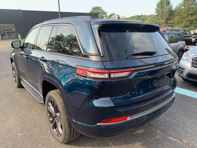 2027 Jeep Grand Cherokee Limited Reserve